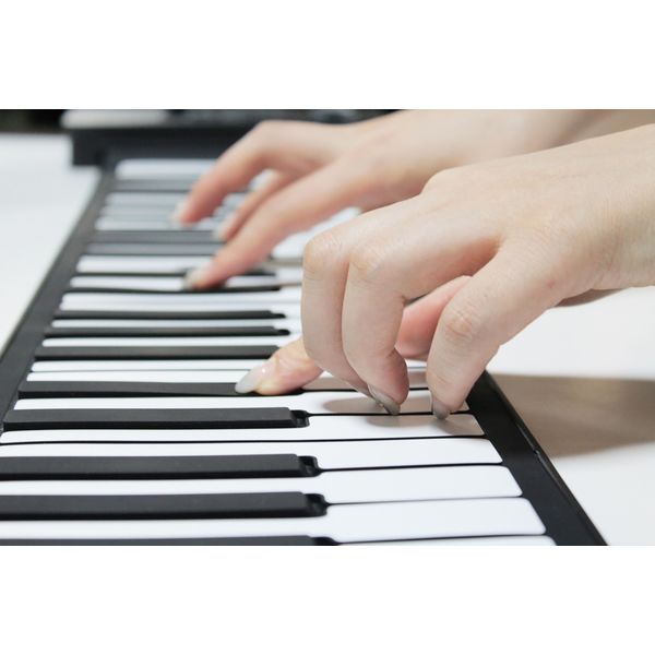 YAMAZEN ロールアップピアノ61鍵盤ブラック a15677（直送品）