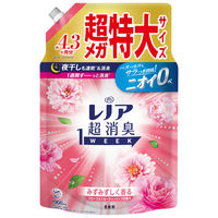 レノア 超消臭1WEEK フローラルフルーティーソープ 詰め替え  超メガ特大 1900mL 1個 柔軟剤 P＆G