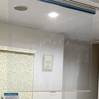 透明ロールスクリーン