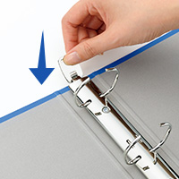 開閉のやさしいリングファイル（4穴）