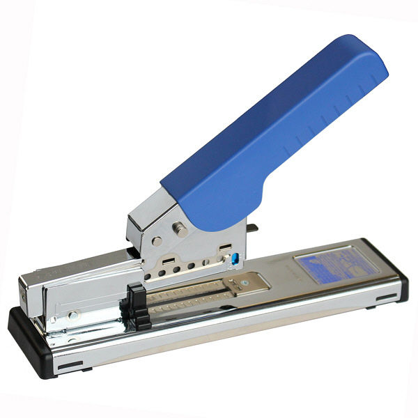 プラス　ホッチキス　ST-003E　（直送品）