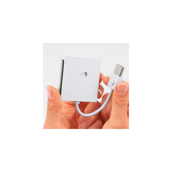サンワサプライ USB2.0 カードリーダー ADR-ML15W（直送品）