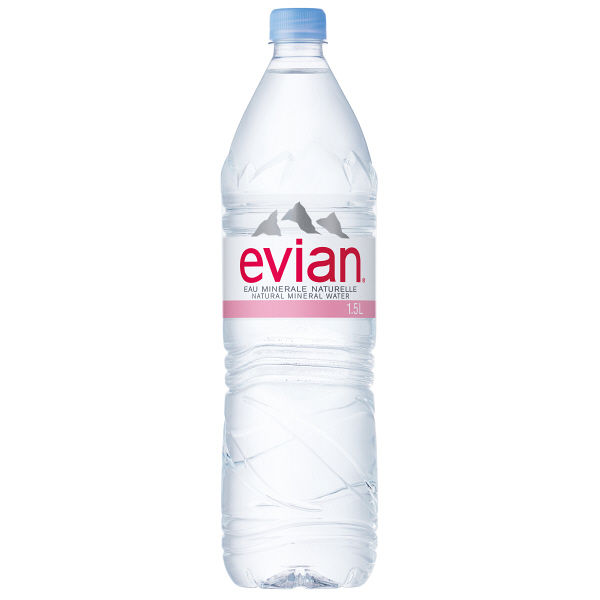 伊藤園　evian（エビアン）　1.5L　1セット（3本）