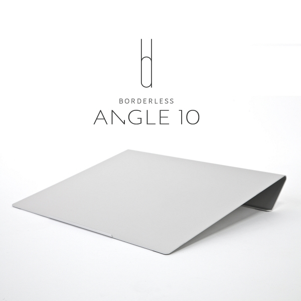 卓上傾斜台 angle10 (アングルテン)  BORDERLESS シルバーマットのシールは剥がしています