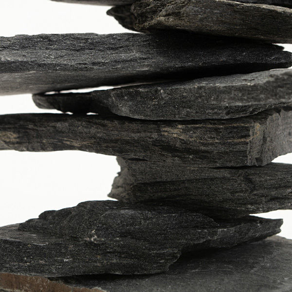 レイアウト素材 形状お任せ　黒甲石　サイズミックス　５ｋｇ（約５～２５ｃｍ） 255195 1個（直送品）