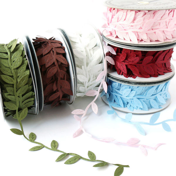 25cm 透明2枚+ホワイト2枚リボンガーランド ディナープレート(4枚セット) 25cm 透明2枚+ホワイト2枚リボンガーランド ディナープレート(4