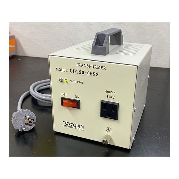 豊澄電源機器 電源 トランス CDシリーズ CD240-06S2 1個 64-4329-21（直送品）