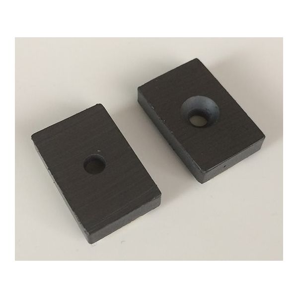 ツチノ フェライト磁石 穴アキ 51-305 1袋(2個) 63-5526-16（直送品）