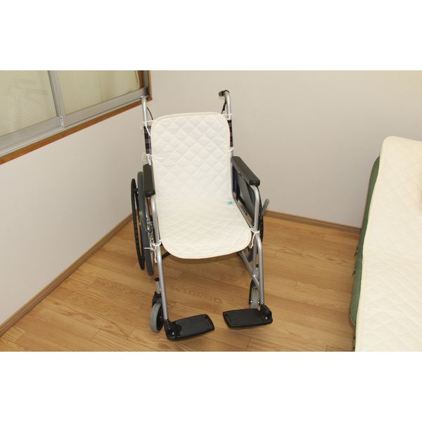 トクナガ 消臭達人（R）車椅子用 消臭キルトパッド アイボリー  AKSTKIQP-1（IV）1枚【日本製】（直送品）