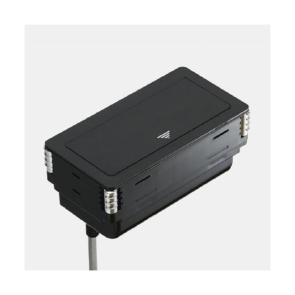 石黒製作所 プラパート フラットプッシュコンセント 黒 電源2口/LAN1口 G201-2E1C-B 1個 474-5170（直送品）