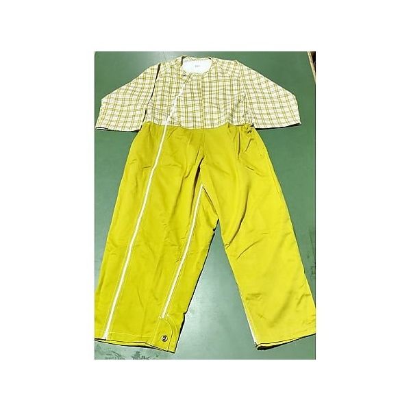 アズワン 介護つなぎ イエロー 3Lサイズ 10枚入 68-4096-41 1箱(10枚)（直送品）