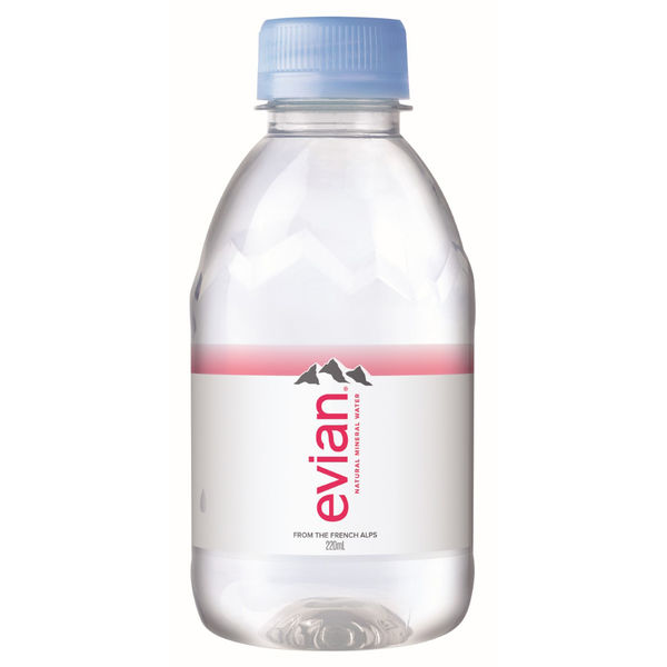 evian(エビアン) 伊藤園 220ml 1セット（6本）【硬水