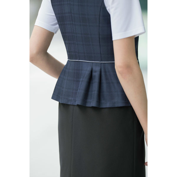 美品　cen. セン　ボア切替えベスト　ブラック EYELET ニットベスト（ベスト）｜B.C STOCK（ベーセーストック