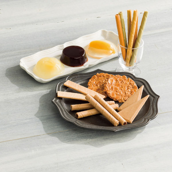送料無料　　江戸期豊楽焼　食籠　箱付　本物保証　★大珍品★ 楽天市場】幸楽窯 錦 金叩 鯛形 小付 /有田焼 和食器 正月