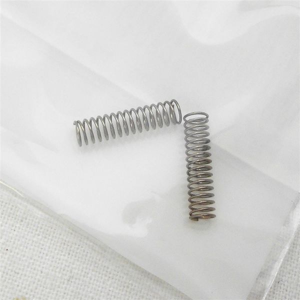 和気産業 ステンレス押しバネ 0.3×3×12mm 2個 SR-2002 1セット(52個:2個×26袋)（直送品） - アスクル