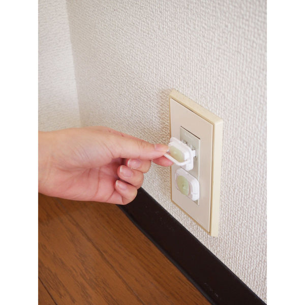 富士パックス販売 夜になると光るコンセントキャップ SV-7435 1