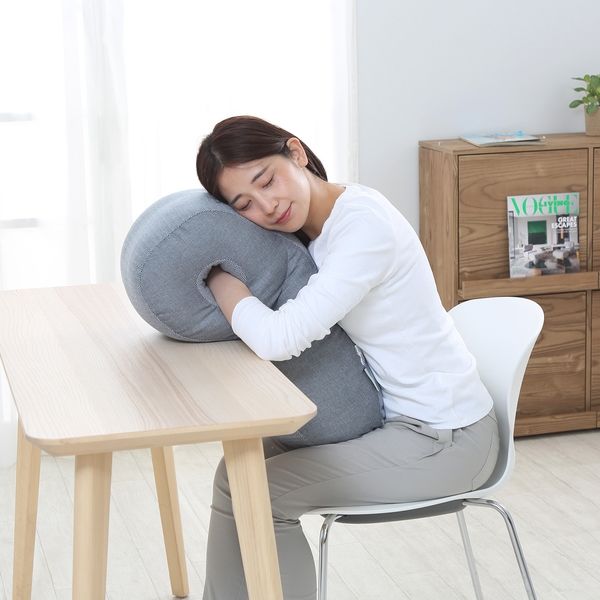 西川 まくら パワーナップピロー Hug お昼寝 クッション