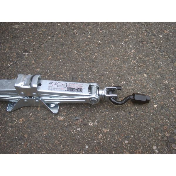 マルフジ剣山製作所 車載ジャッキ電動化プラグ 21mm用 MA-21 1個