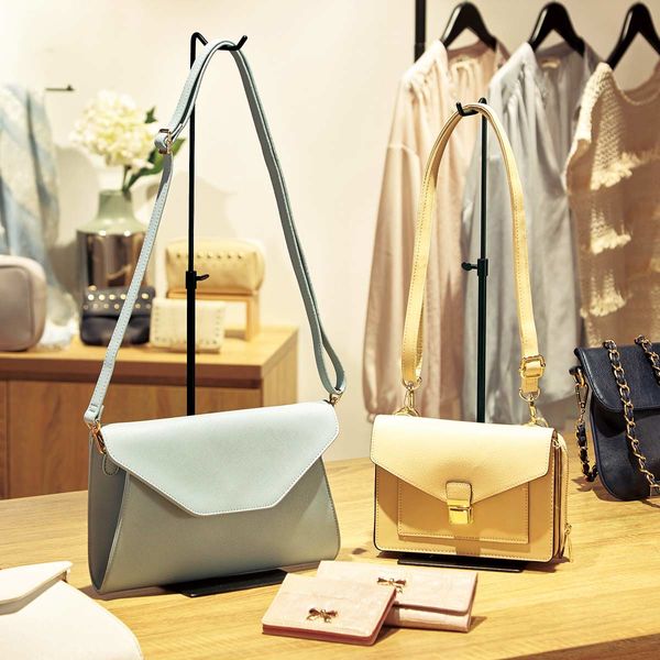 実用に使えるアンティーク バッグ バイカー風 女性用 斜めがけバッグ ヴィンテージ 革製