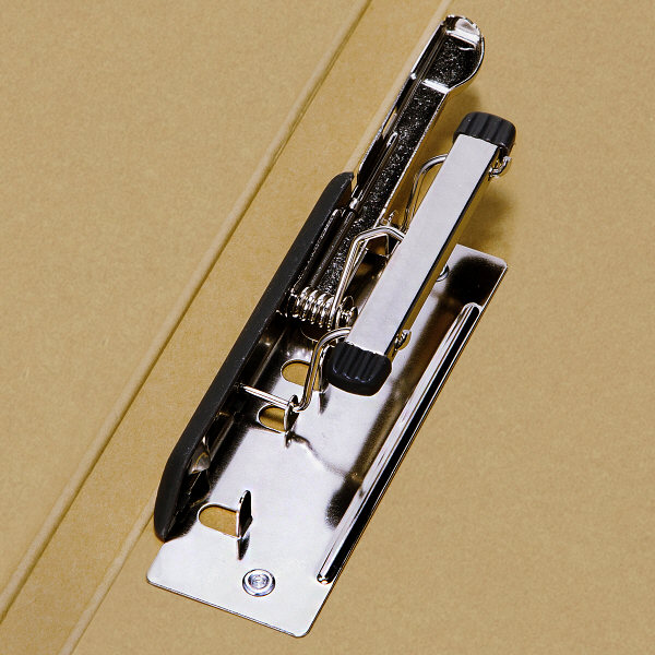 アスクル Z式パンチレスファイル A4タテ 背幅15mm ベージュ 60冊