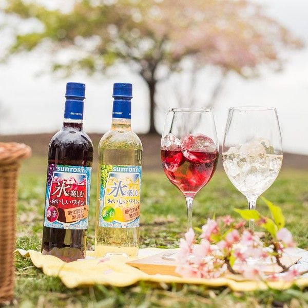 サントリー 氷と楽しむおいしいワイン。酸化防止剤無添加 濃い白