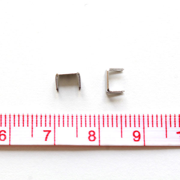 YKK 3番フラットニットファスナー用下止め金具 500個入 シルバー F2