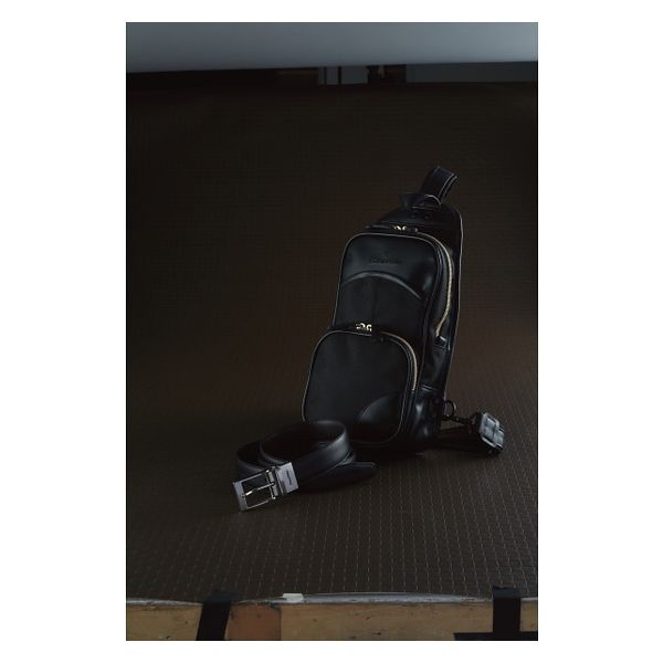 新品未使用タグ付きicb ICB リバーシブルべルト　ブラック 新品未使用タグ付きicb ICB リバーシブルべルト ブラック