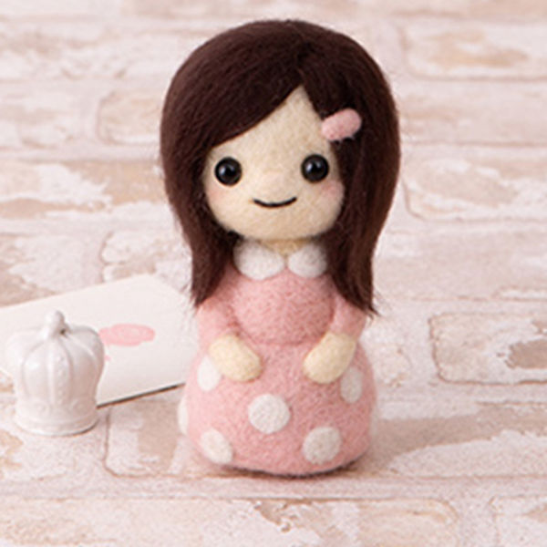 ハマナカ フェルト羊毛でつくるかわいいおんなのこ 黒髪のおんなのこ