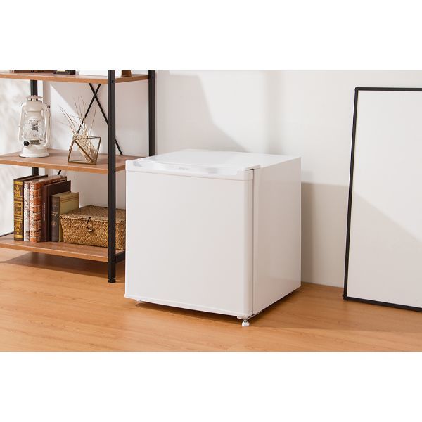 ジェネレーションパス 1ドア冷凍庫 31L ホワイト SP-31LRF1-WH 1