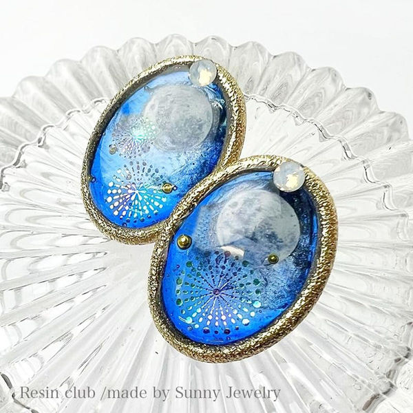 アクア様387 【フォロワー様300名記念価格】煌めく夜⭐︎雲レジン アクア様387 【フォロワー様300名記念価格】煌めく夜⭐︎雲レジン