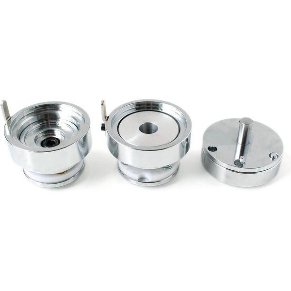 琉球ガラス MRO Japan　トーイングトラクター　缶バッチ d19de3ef809c769089232bd6cc9bf3