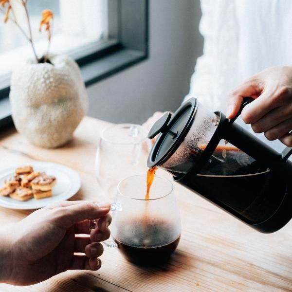 HARIO - 【新品】HARIO　カフェプレス・ウッド　600ml（4杯用） Amazon｜HARIO(ハリオ) カフェプレス・ウッド プレス式コーヒー