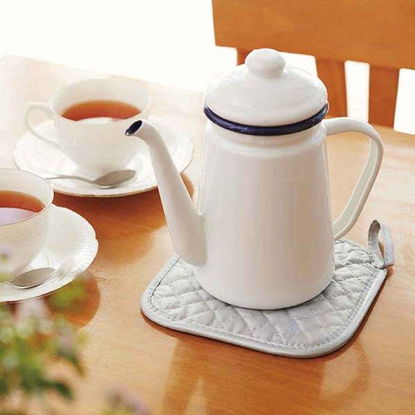 Williams-Sonoma 】と【Cally & Co 】ミトンと鍋つかみ Amazon