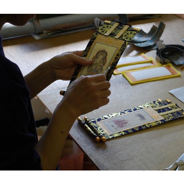 (968)✿特価★極楽寺西垣書宗興書★平安堂表装★彩鳳無丹宵掛軸★ 掛軸 親鸞聖人御絵伝四幅 浄土真宗 西本願寺 東本願寺 四幅の絵伝八光