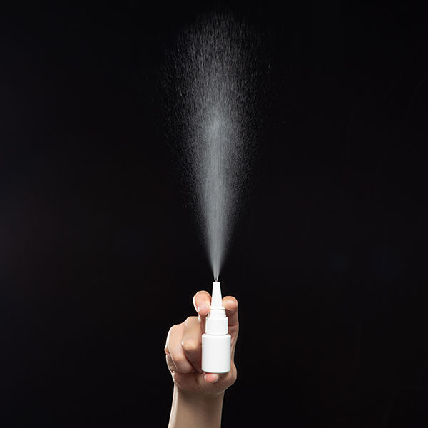 金鵄製作所 ミストボトル鼻用 20mL 本体色:乳白 噴霧 点鼻容器