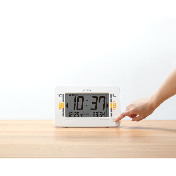 【タクちゃん】CITIZEN 電波時計 高精度温湿計 掛置兼用 CITIZEN（シチズン）環境目安付き高精度電波デジタル温湿度計 縦