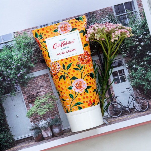 株）東京堂 キャスキッドソン ハンドクリーム ブルーミングイエロー