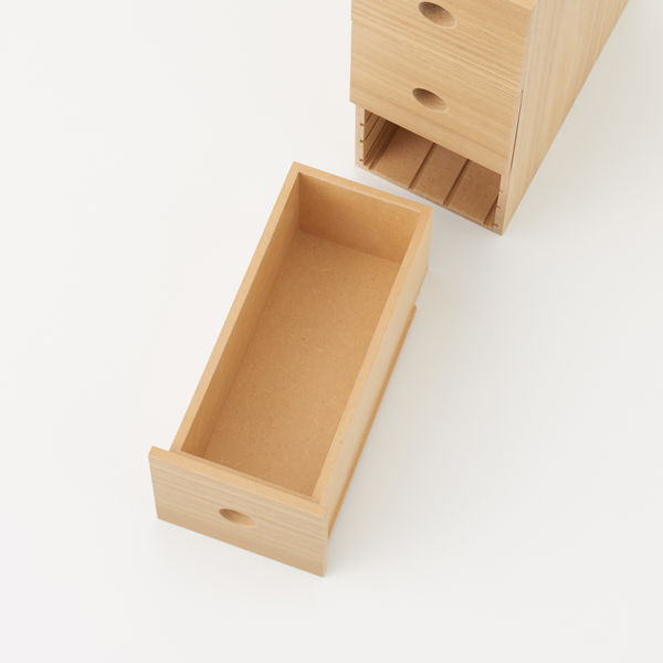 無印良品 木製小物収納3段 約幅8.4x奥行17×高さ25.2cm 1セット 無印良品 木製小物収納3段 約幅8.4x奥行17×高さ25.2cm 1セット