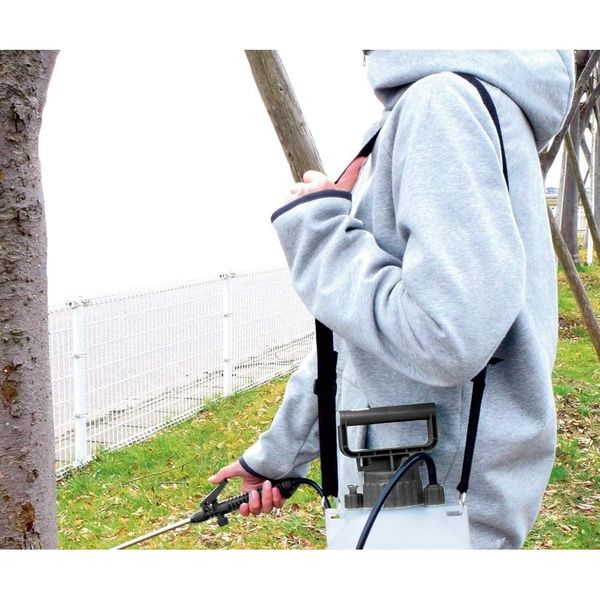 高儀 TAKAGI 家庭用肩掛蓄圧式噴霧器 4L GKS-4D 4907052771697 1セット