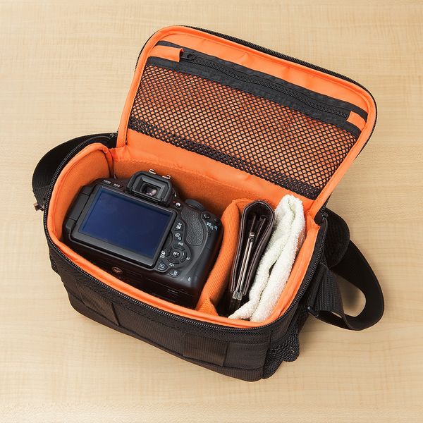 サンワダイレクト カメラポーチ（一眼レフ・ショルダー・ベルトループ