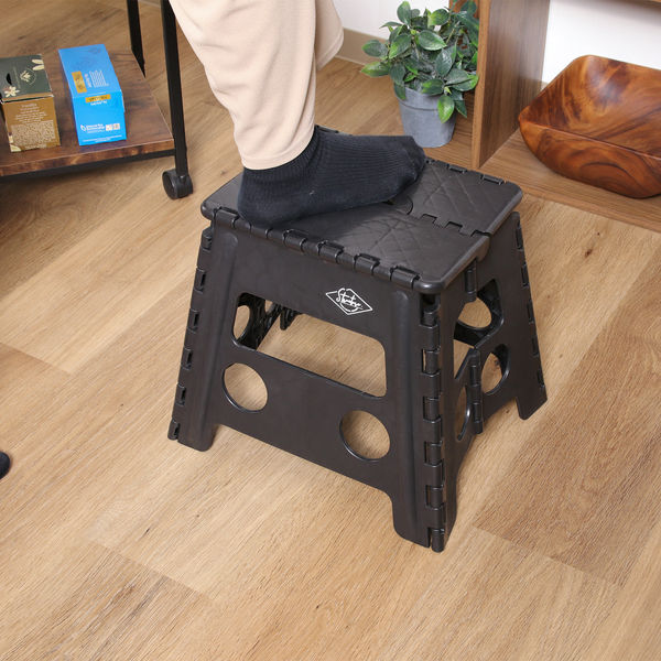 不二貿易 フォールディングステップスツール H32cm BK 77522 1個
