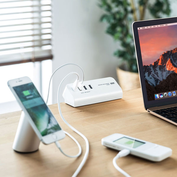サンワサプライ クランプ式USB充電器(TypeC1ポート+USB3ポート サンワサプライ クランプ式USB充電器(TypeC1ポート+USB3ポート