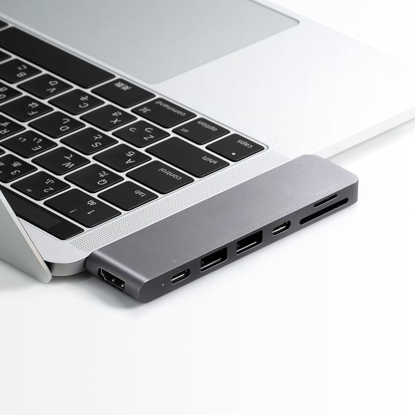 サンワダイレクト MacBook Pro 専用USB Type-Cハブ 400-ADR320GPD 1個（直送品）