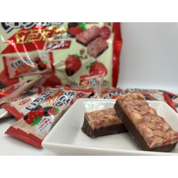 いちごのサンダーミニバー 128g 2袋 有楽製菓 チョコレート 個包装