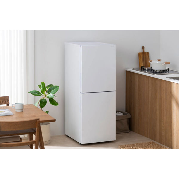 1550 設置まで対応 アイリス　大型冷蔵庫　人気モデル　231L Amazon | アイリスオーヤマ 冷蔵庫 231L シルバー 幅54.5cm IRSN-23A-S