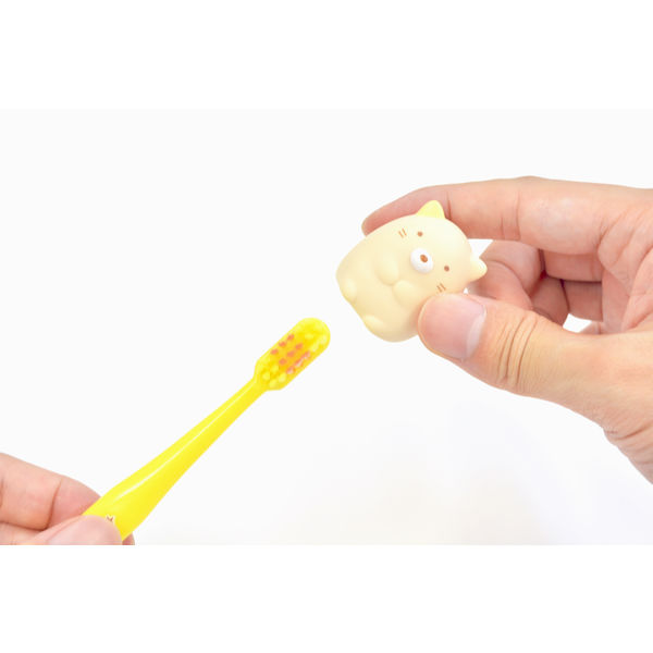 すみっコぐらし ハブラシ マスコット付き吸盤歯ブラシ ねこ 1本 ユーカンパニー 歯ブラシ（子供用） - アスクル