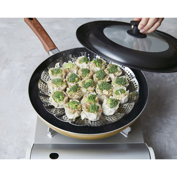 楽天市場】貝印 ステンレス フリーサイズ蒸し器 18〜24cm用