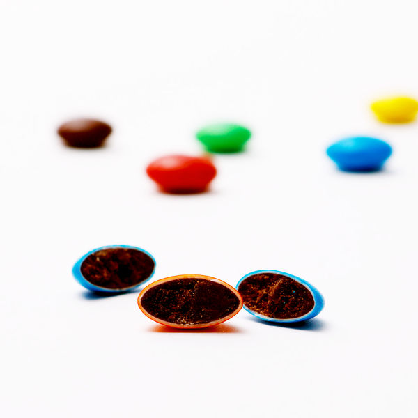 M&M'Sミニ ミルクチョコレート 1箱（24袋入） マースジャパン - アスクル