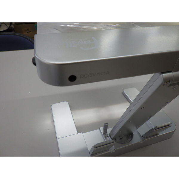 クリアルック LEDライト付き拡大鏡 Amazon.co.jp: クリアルックLEDライト付き拡大鏡 : 文房具