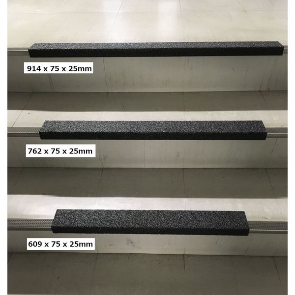 セーフラン安全用品 階段用滑り止めカバー 762×75×25mm 黒 セーフラン安全用品 階段用滑り止めカバー 762×75×25mm 黒